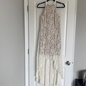 White lace high low dress never worn! Size L